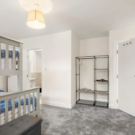17 Court Clifden