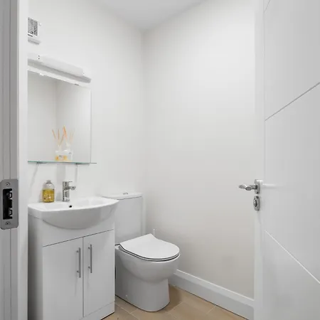 17 Court Clifden